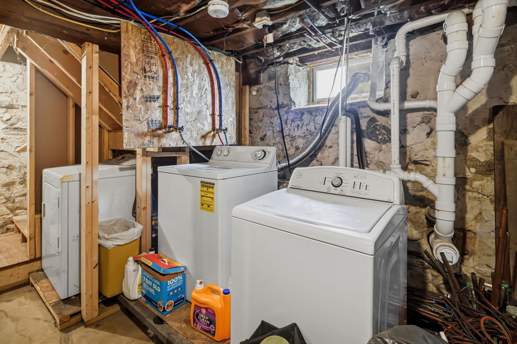 612 Rathbun St, Blackstone, MA Photo #36