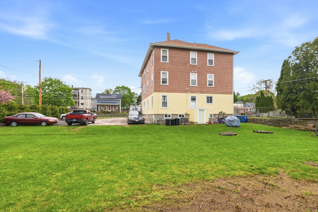 612 Rathbun St, Blackstone, MA Photo #12