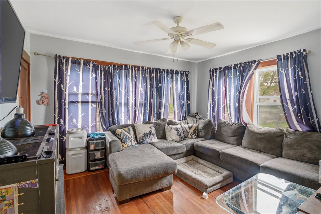 612 Rathbun St, Blackstone, MA Photo #24