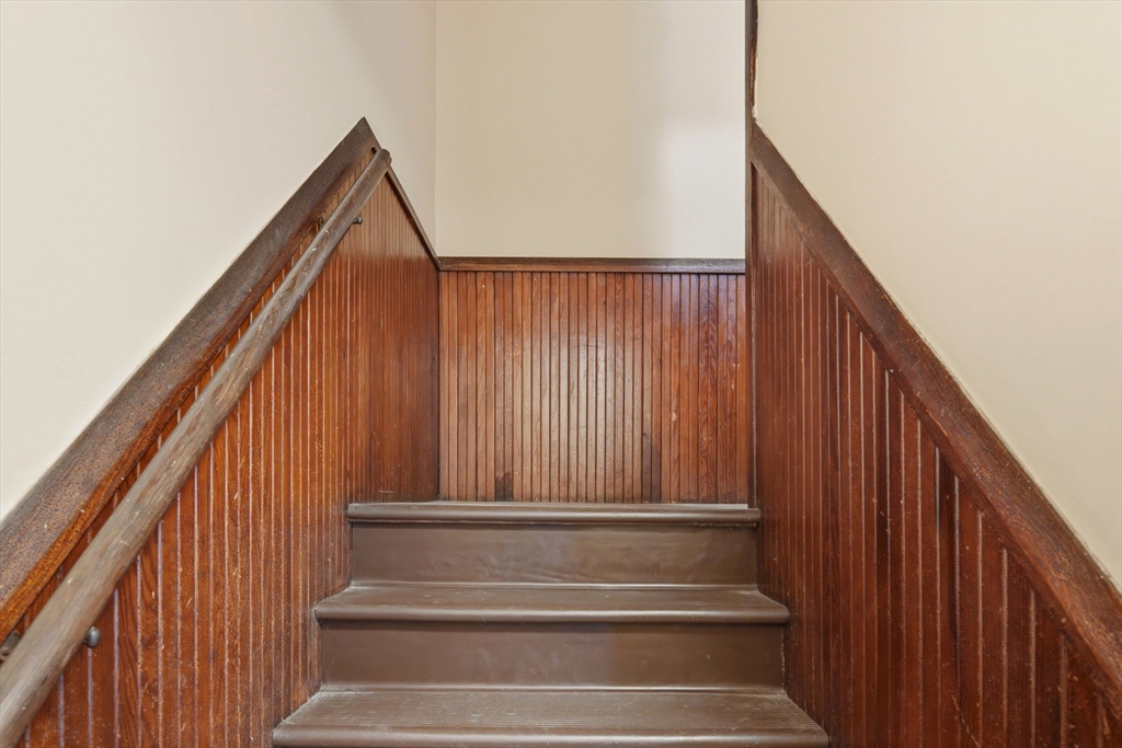 612 Rathbun St, Blackstone, MA Photo #27