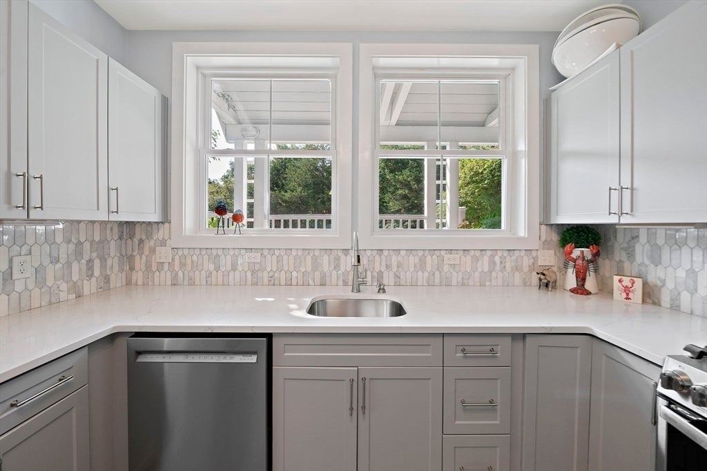 2 Rivers Edge Rd #2, Hull, MA, 2 Rivers Edge Rd #2, Hull, MA Photo #9