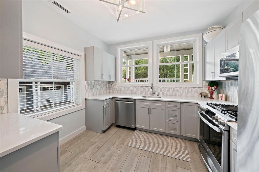 2 Rivers Edge Rd #2, Hull, MA, 2 Rivers Edge Rd #2, Hull, MA Photo #10