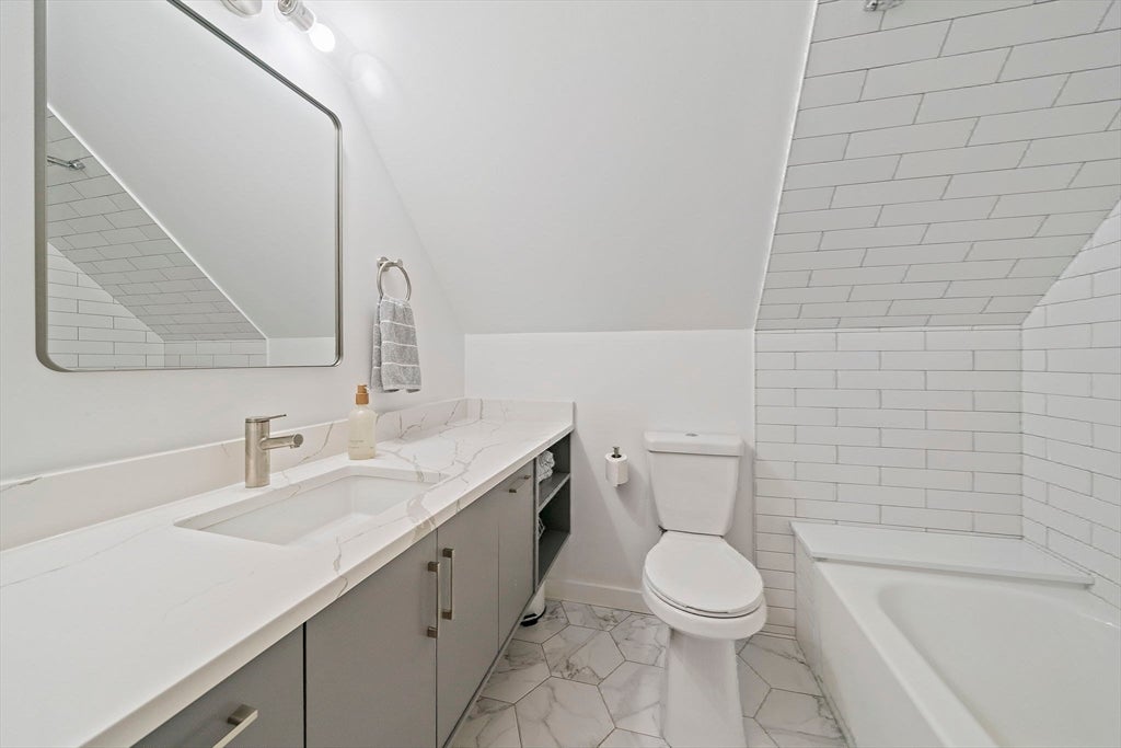 2 Rivers Edge Rd #2, Hull, MA, 2 Rivers Edge Rd #2, Hull, MA Photo #31
