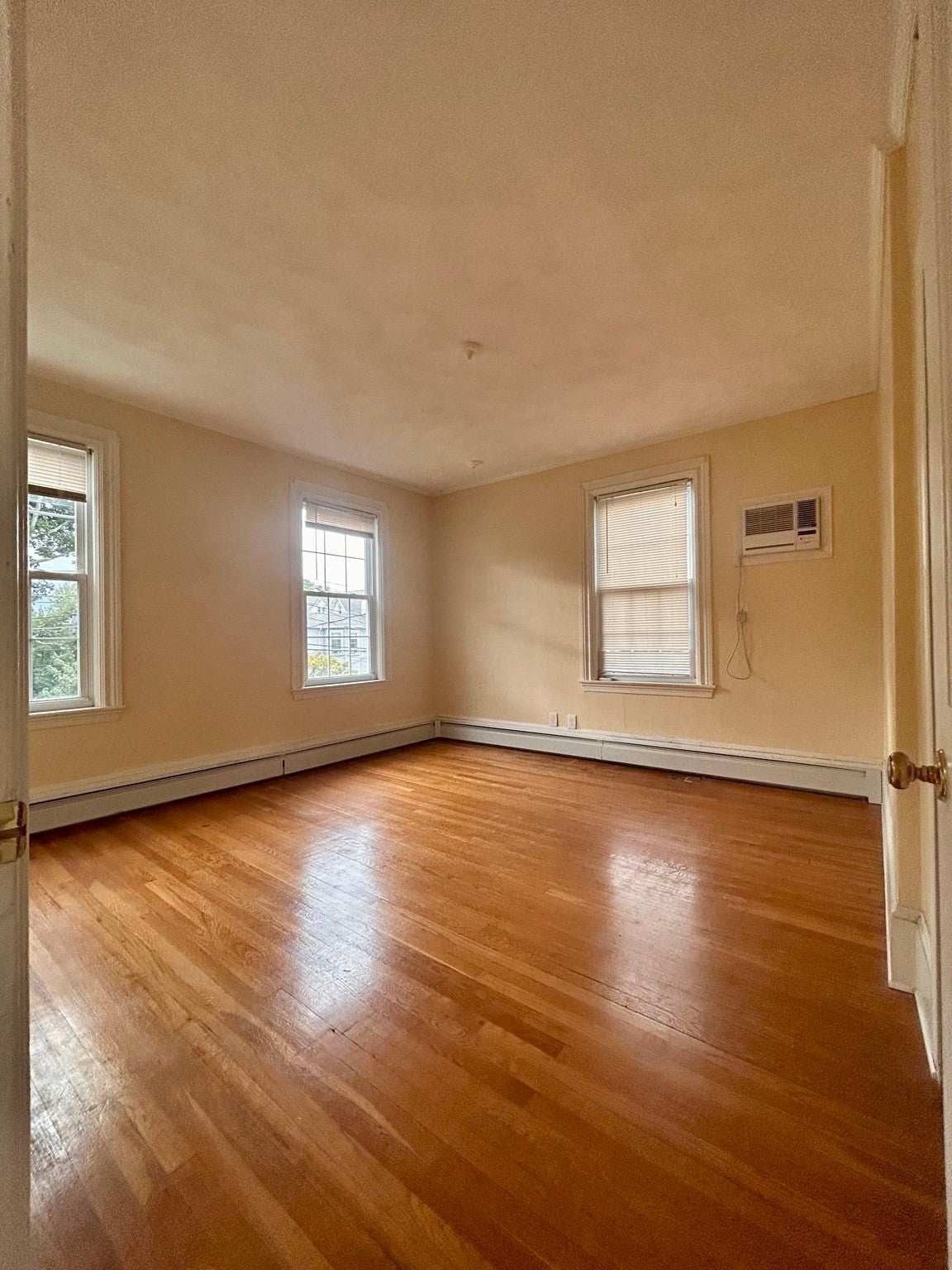 53 Oakland St #2, Medford, MA Photo #12