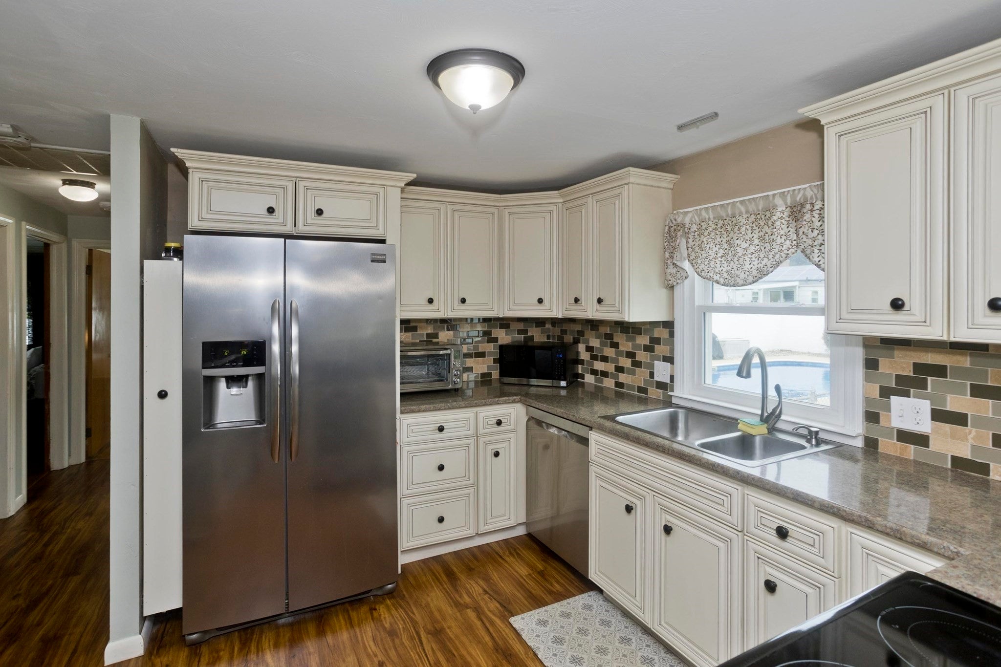 41 Dartmouth St, Agawam, MA Photo #13