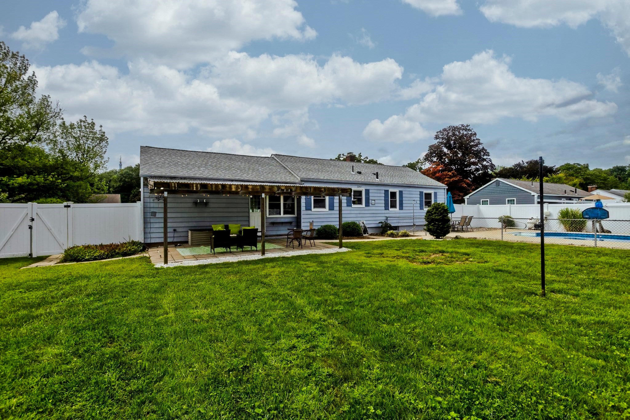 41 Dartmouth St, Agawam, MA Photo #7