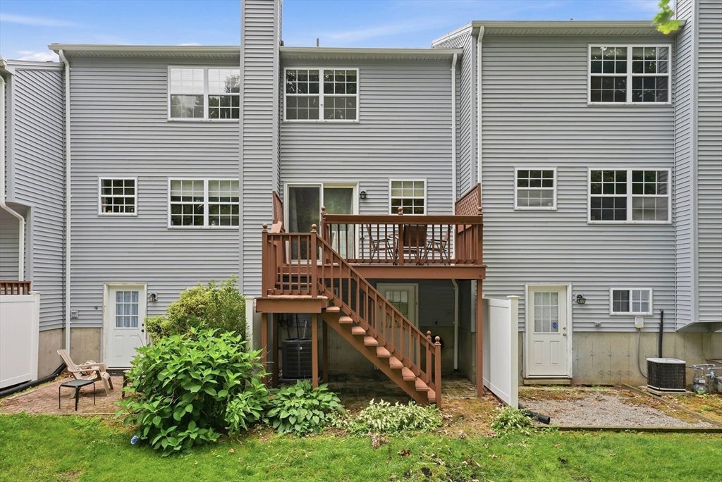 17 Waters Edge #17, Ludlow, MA Photo #22