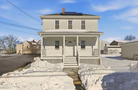 Photo of 293 State St, Bristol, RI 02809 (MLS # 73471636)
