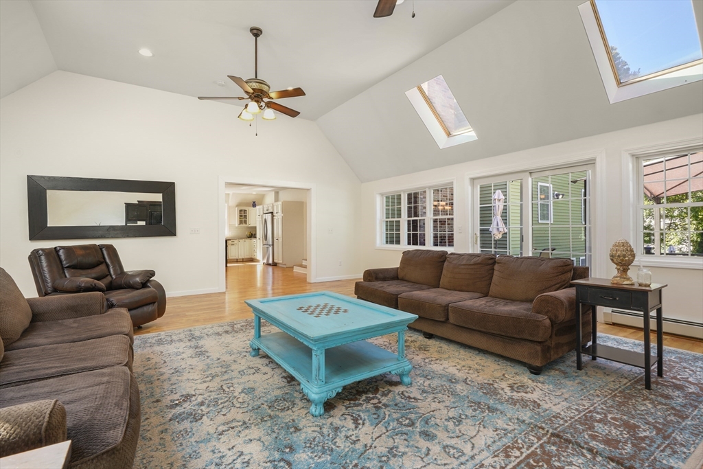 207 Oak Ridge