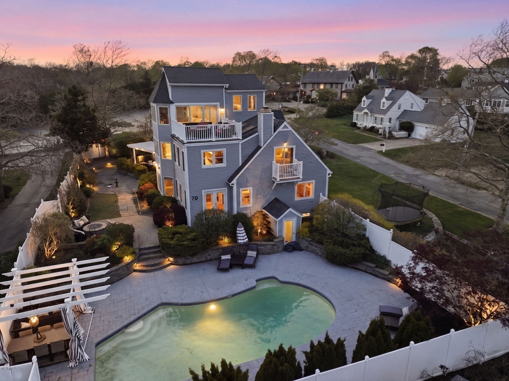 11 Brookline Road
