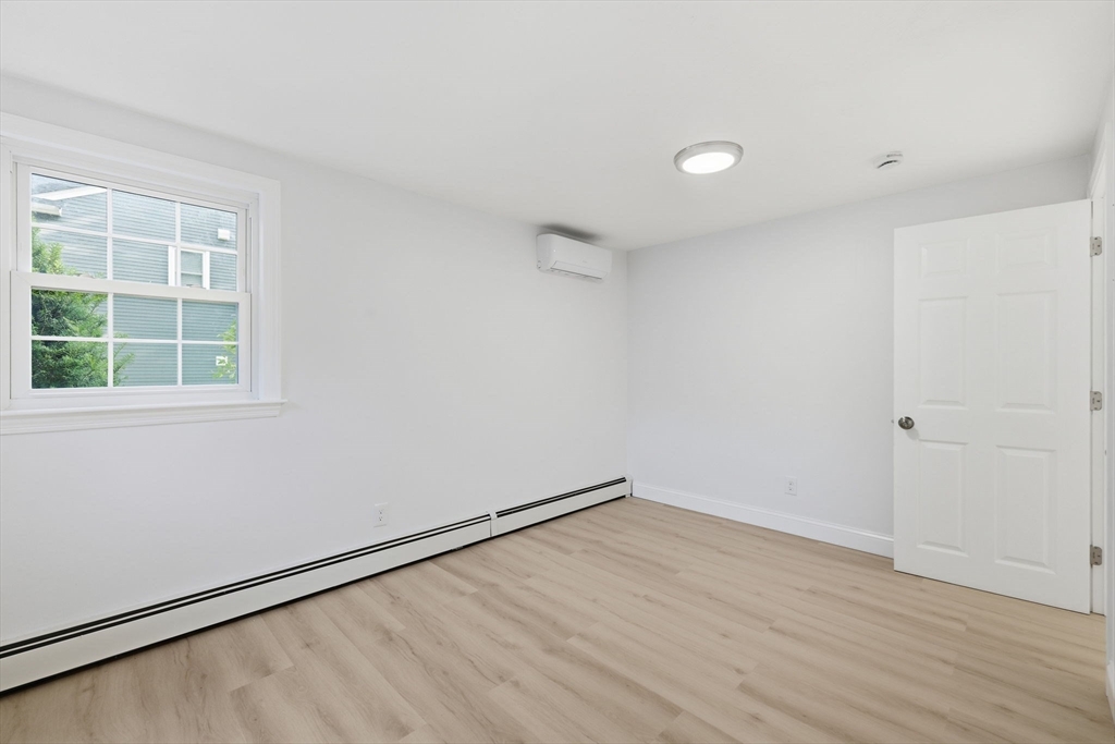 4 Lawrence Rd, Wayland, MA Photo #15