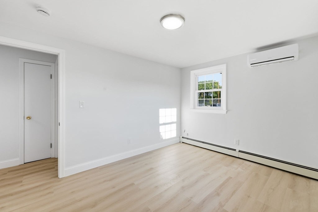 4 Lawrence Rd, Wayland, MA Photo #13