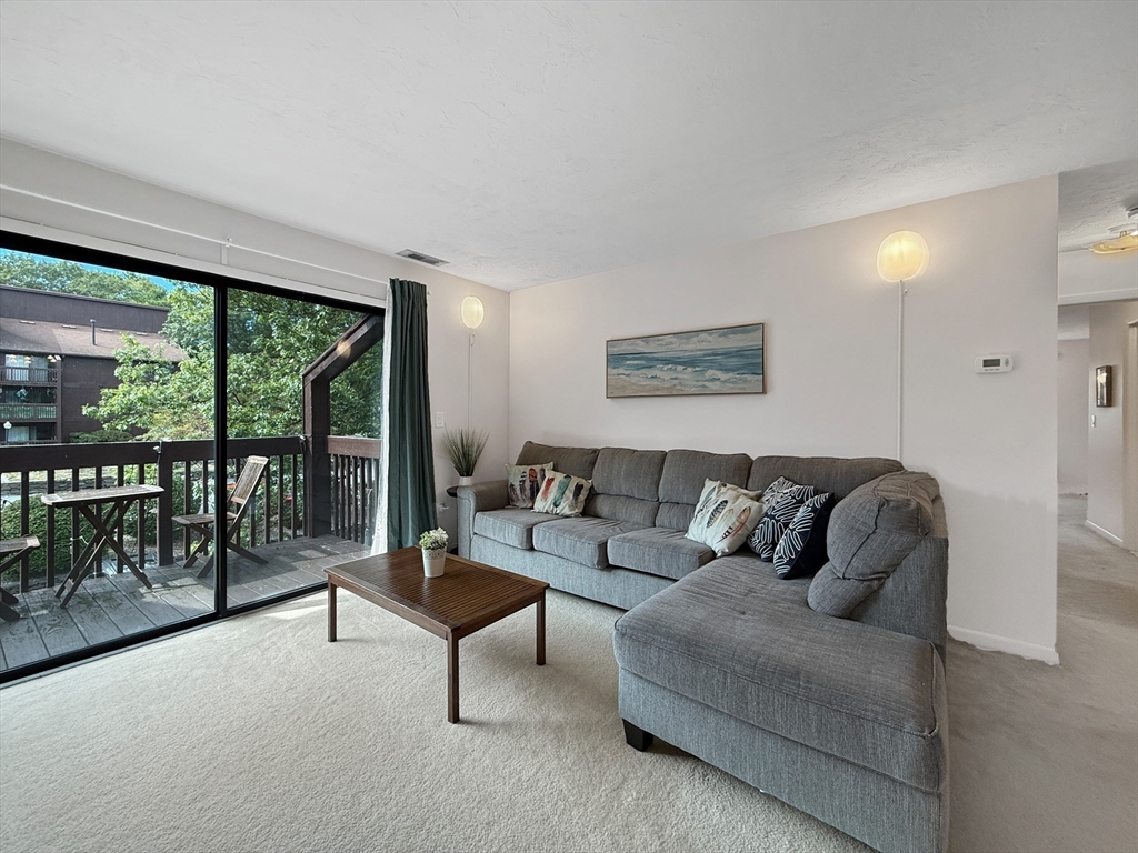 340 Sunderland Rd 24