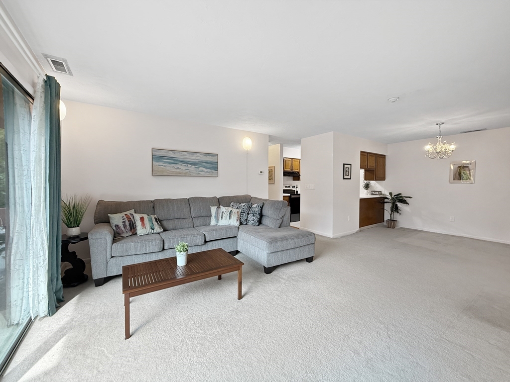 340 Sunderland Rd 24
