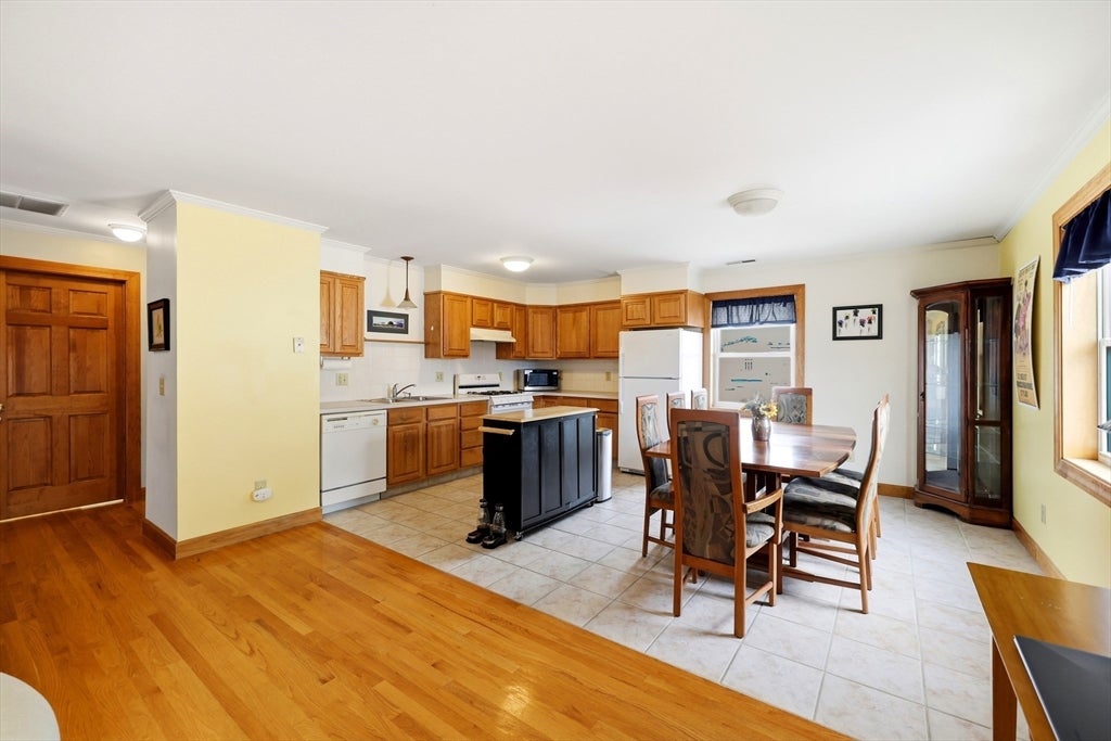 35 State Street #D, Northampton, MA, 35 State Street #D, Northampton, MA Photo #10