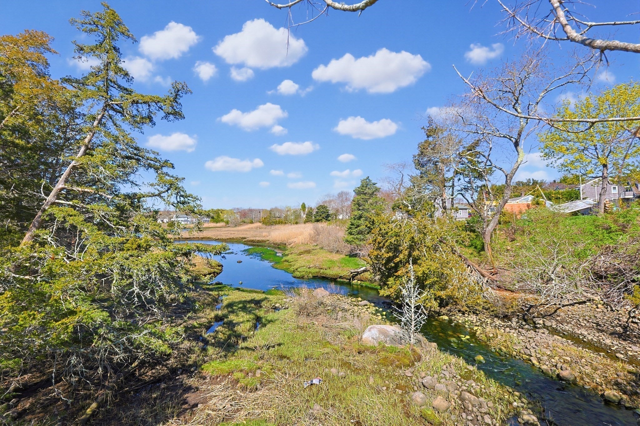 11 Stoney Brook Ln