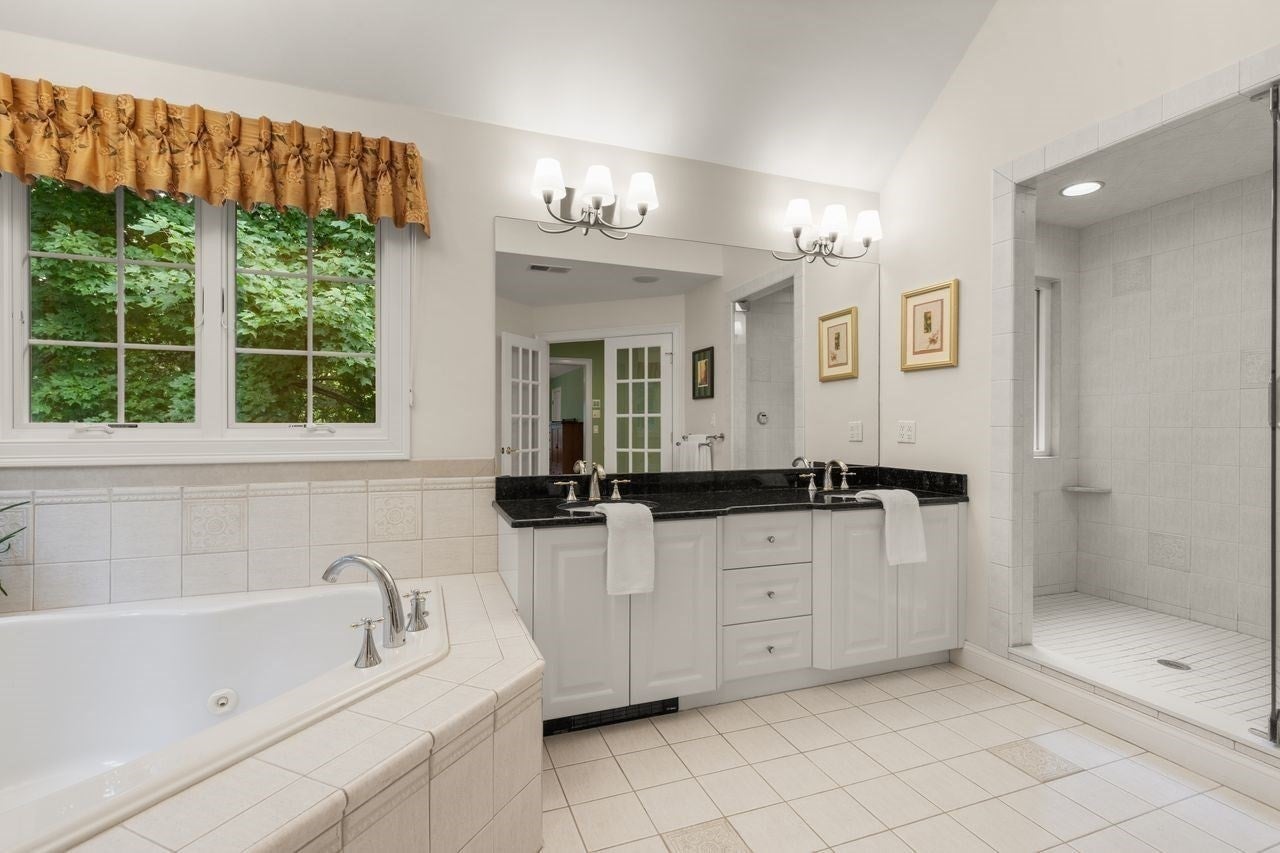 66 Eisenhower Dr, Sharon, MA, 66 Eisenhower Dr, Sharon, MA Photo #24