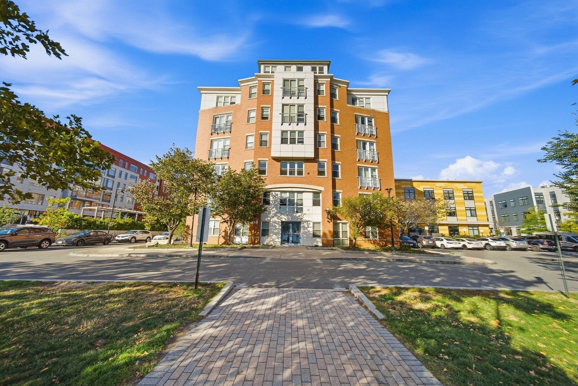 113 Sumner St 42