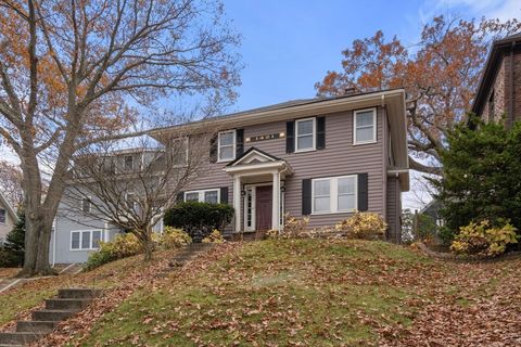 1421 Quincy Shore Dr Quincy MA 02169