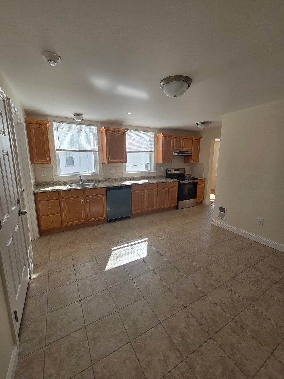 69-71 Mall St #3, Lynn, MA Photo #2
