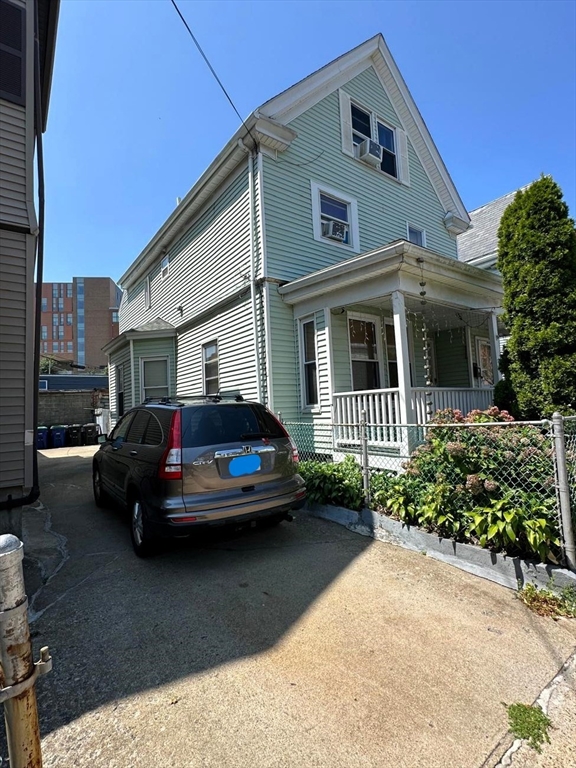 232 Pearl St