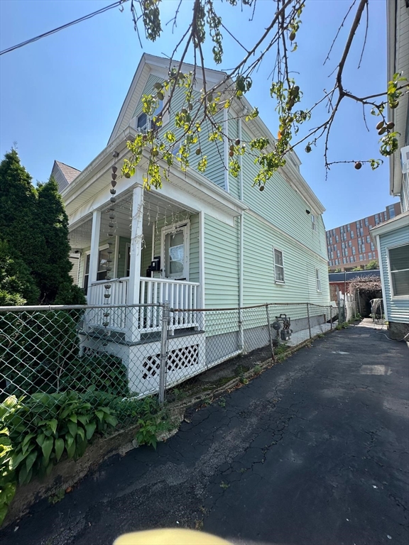 232 Pearl St