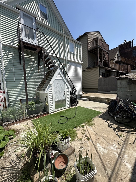 232 Pearl St