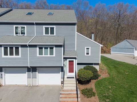 Photo of 31 Blithewood Ave #1201, Worcester, MA 01604 (MLS # 73506669)