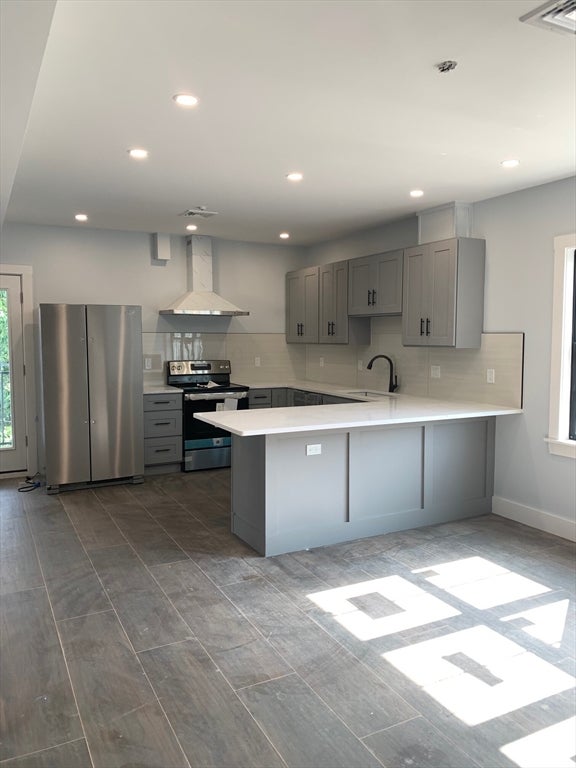 518 Park St #1, Boston, MA, 518 Park St #1, Boston, MA Photo #1