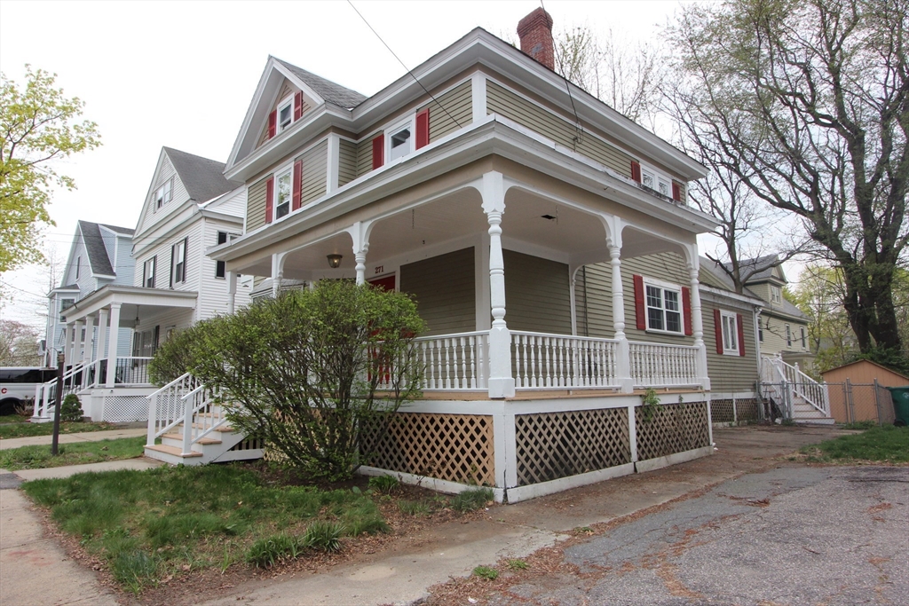 271 Gibson St