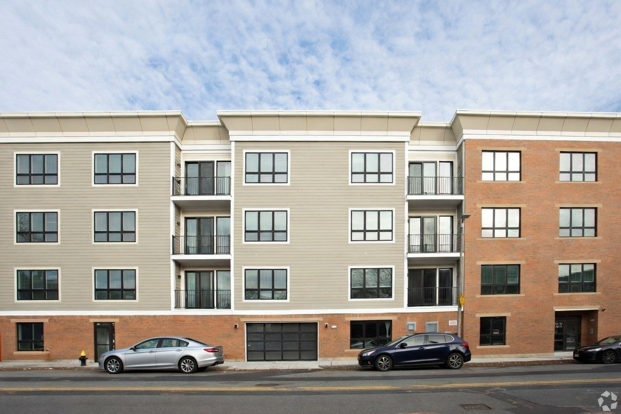33-39 Ward St.