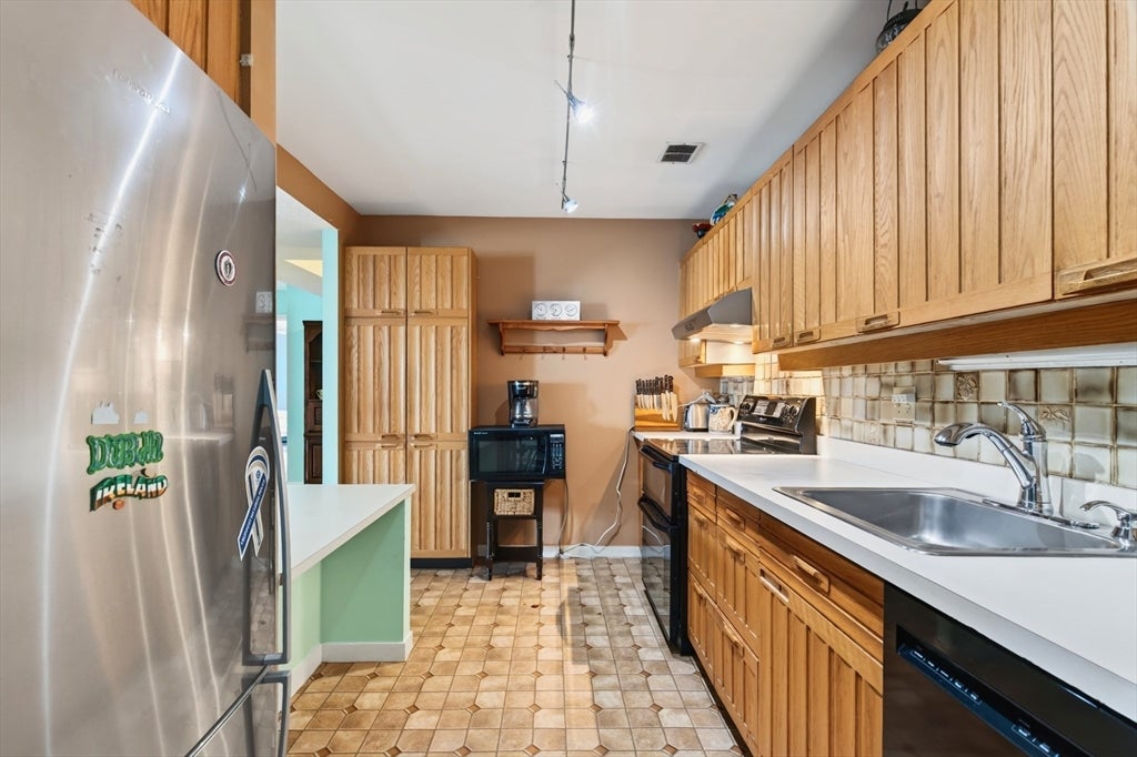 1 Seal Harbor Rd #615, Winthrop, MA, 1 Seal Harbor Rd #615, Winthrop, MA Photo #7