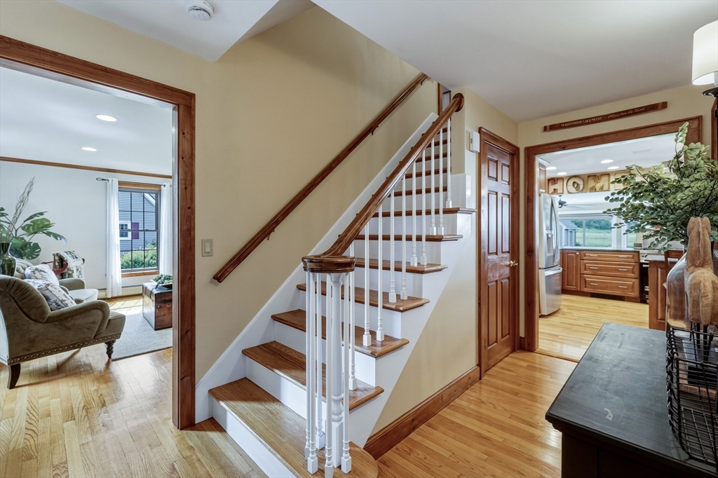 28 Captain Lathrop Dr
