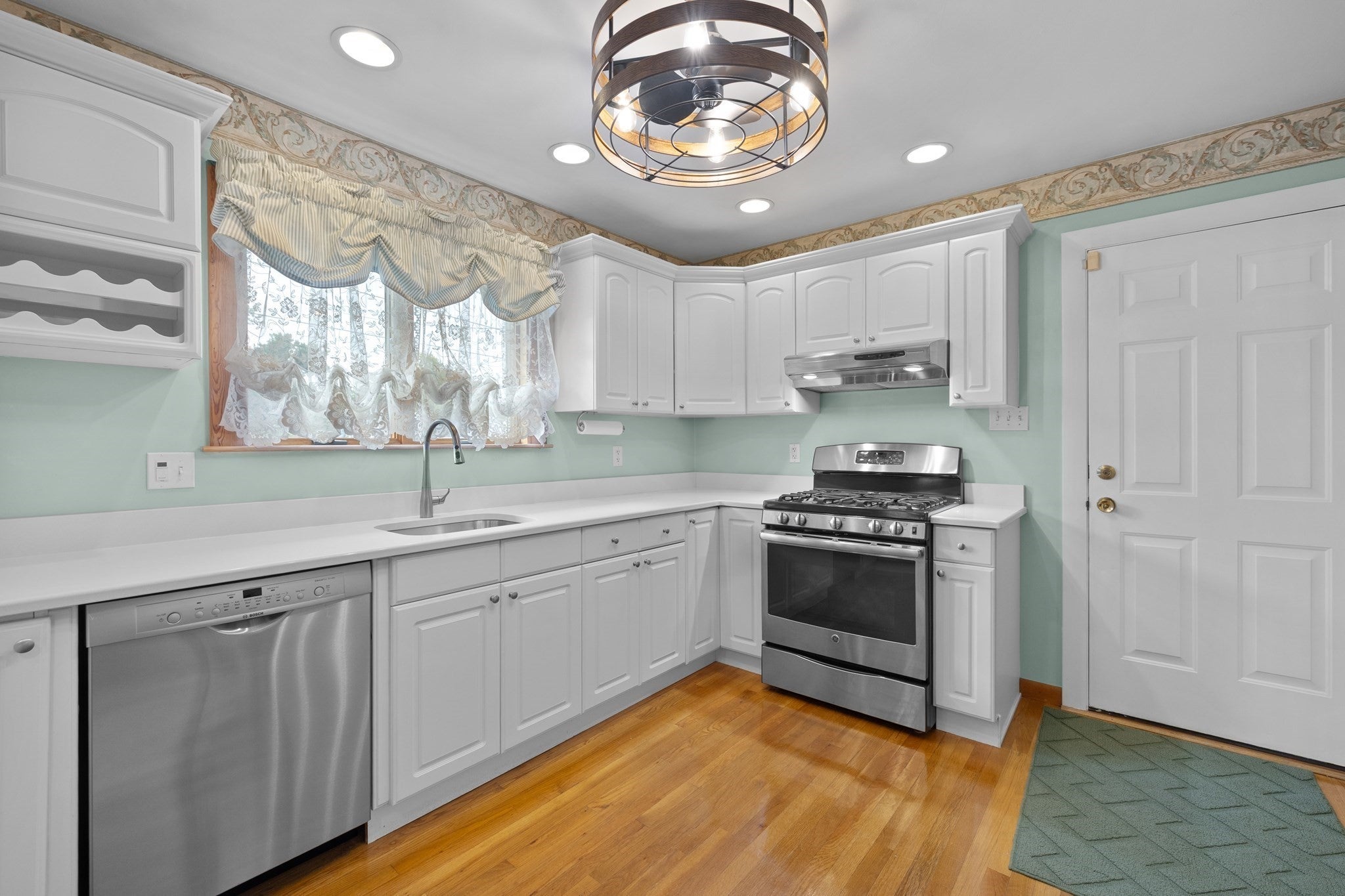 39 Adams Ave, North Andover, MA, 39 Adams Ave, North Andover, MA Photo #9