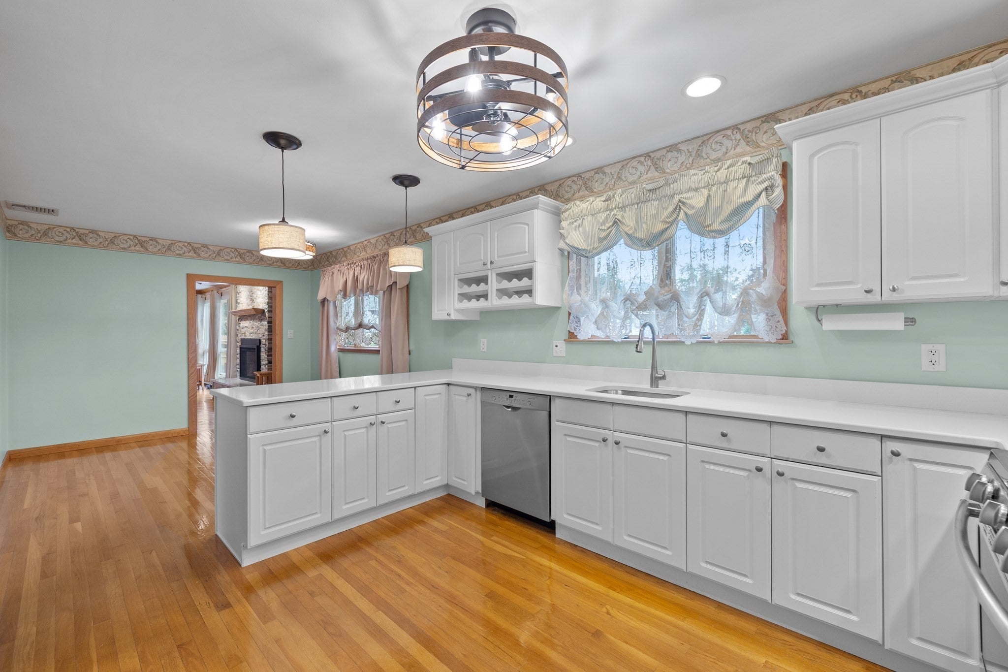 39 Adams Ave, North Andover, MA, 39 Adams Ave, North Andover, MA Photo #10