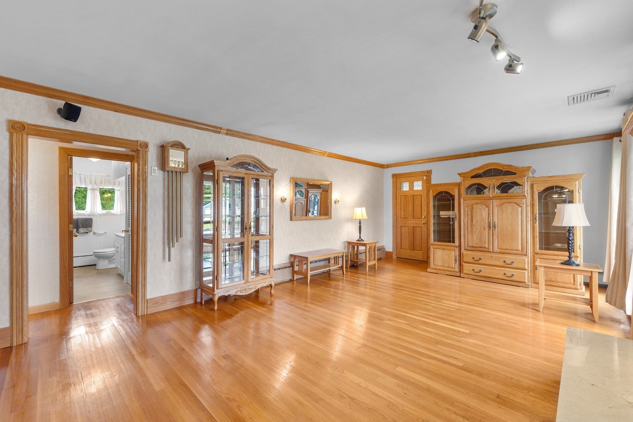 39 Adams Ave, North Andover, MA, 39 Adams Ave, North Andover, MA Photo #3