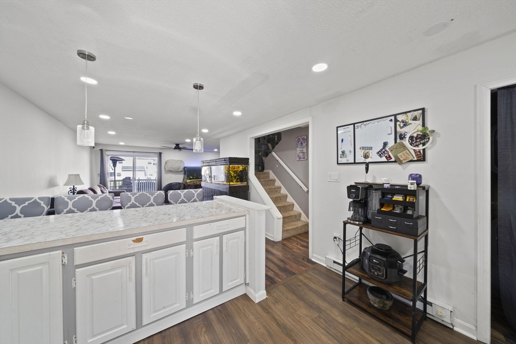 168 Hart St 22
