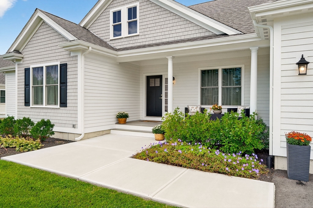 10 Shagbark Cir