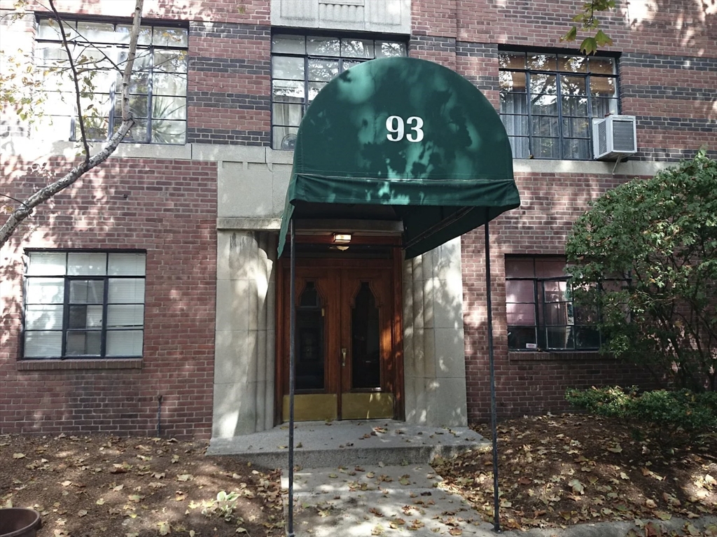 93 Strathmore Road 10