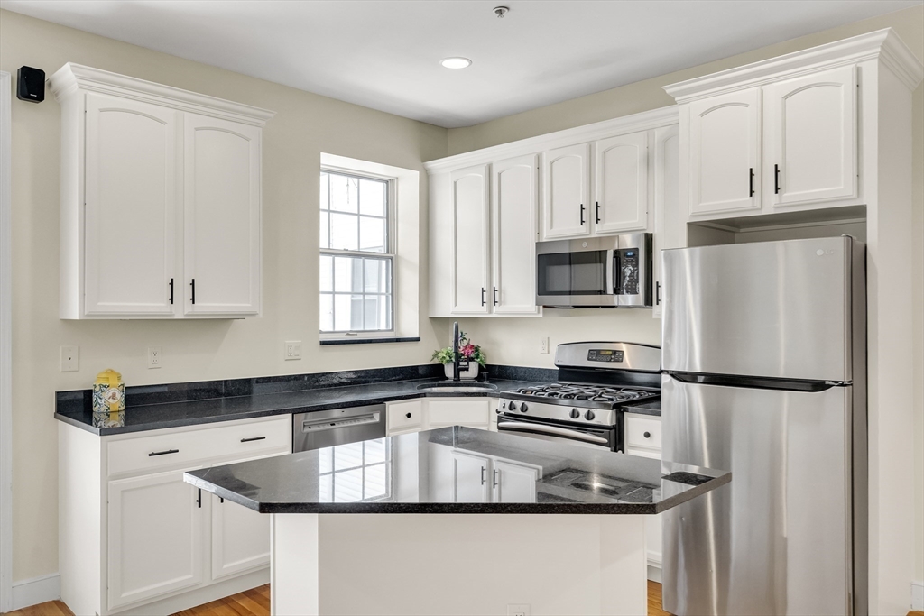 381 W Broadway 4