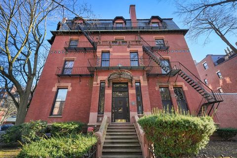 Photo of 164 Marlborough St #3B, Boston, MA 02116 (MLS # 73511824)