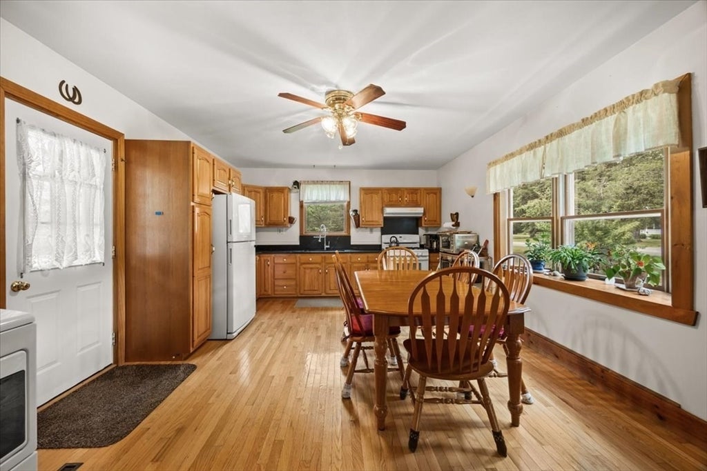 13 Lakeside Ave, Lakeville, MA, 13 Lakeside Ave, Lakeville, MA Photo #9
