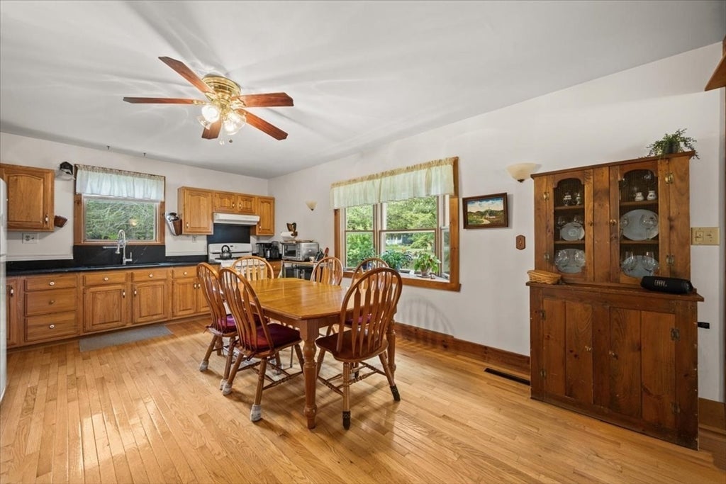 13 Lakeside Ave, Lakeville, MA, 13 Lakeside Ave, Lakeville, MA Photo #10