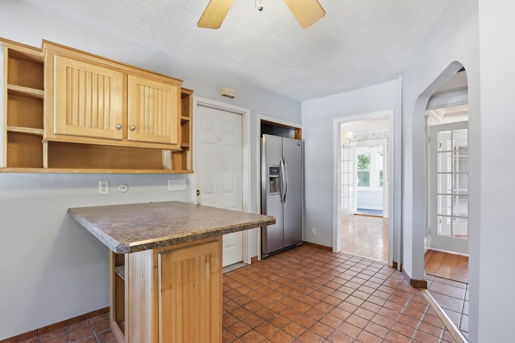 10 Parkway RD #2, Stoneham, MA, 10 Parkway RD #2, Stoneham, MA Photo #6