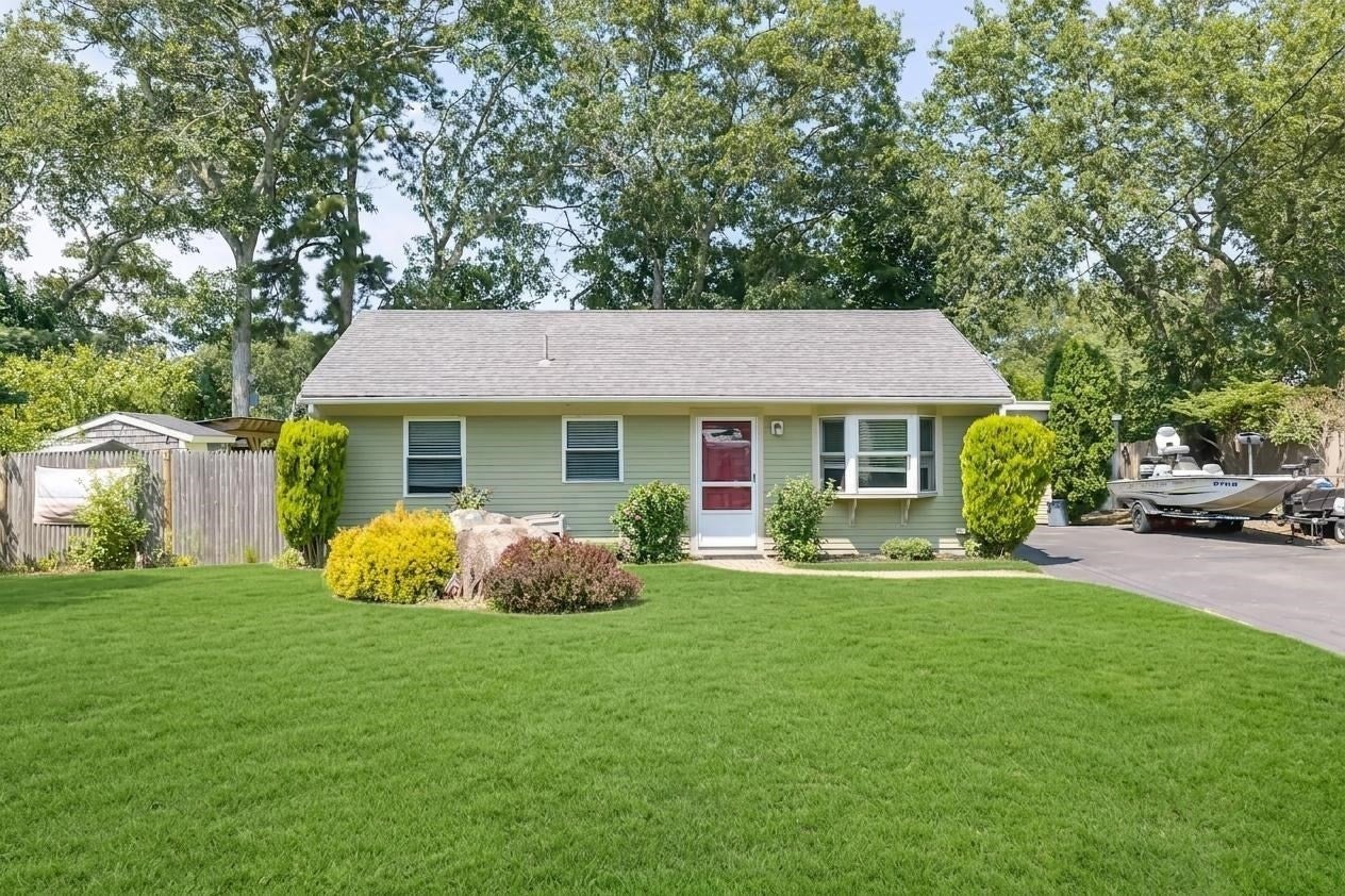 5 Birch St, Bourne, MA, 5 Birch St, Bourne, MA Photo #1