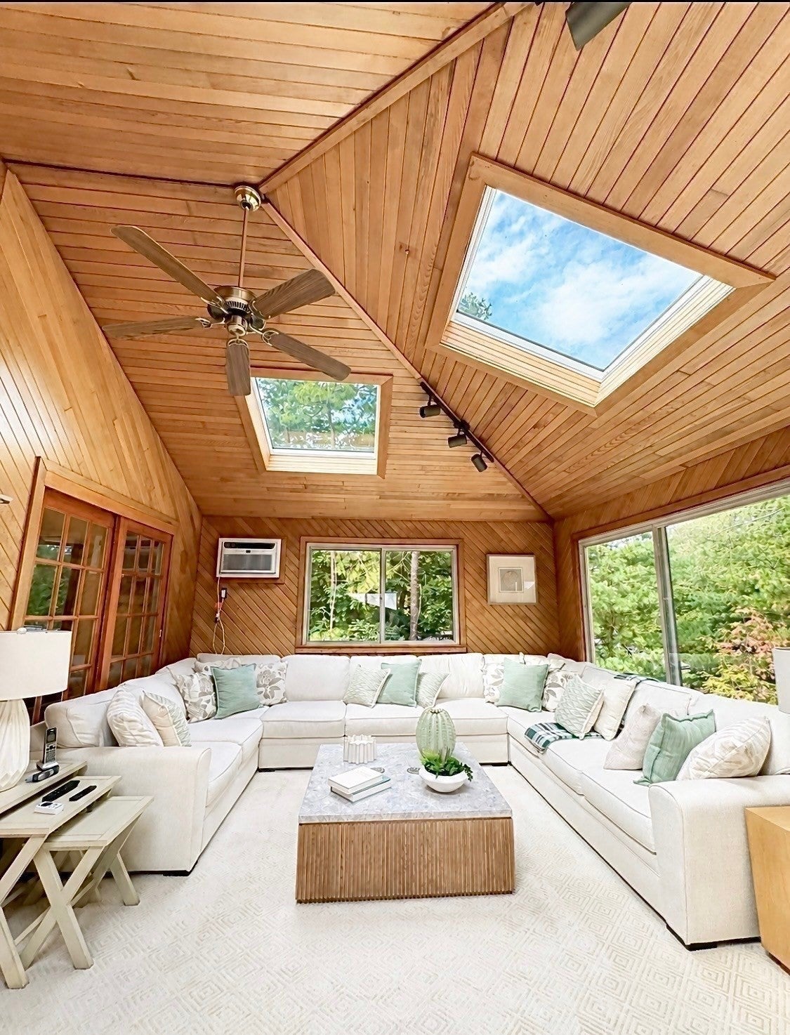 18 Lido LN, Bedford, MA Photo #15