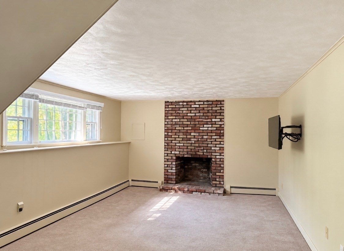 18 Lido LN, Bedford, MA Photo #25