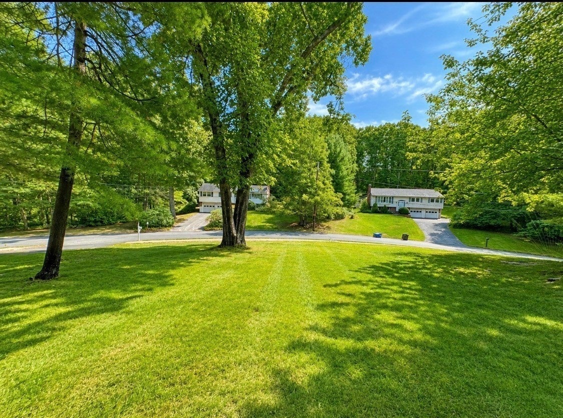18 Lido LN, Bedford, MA Photo #6
