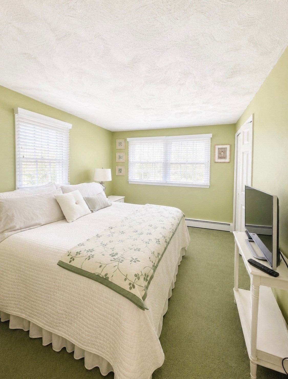 18 Lido LN, Bedford, MA Photo #20