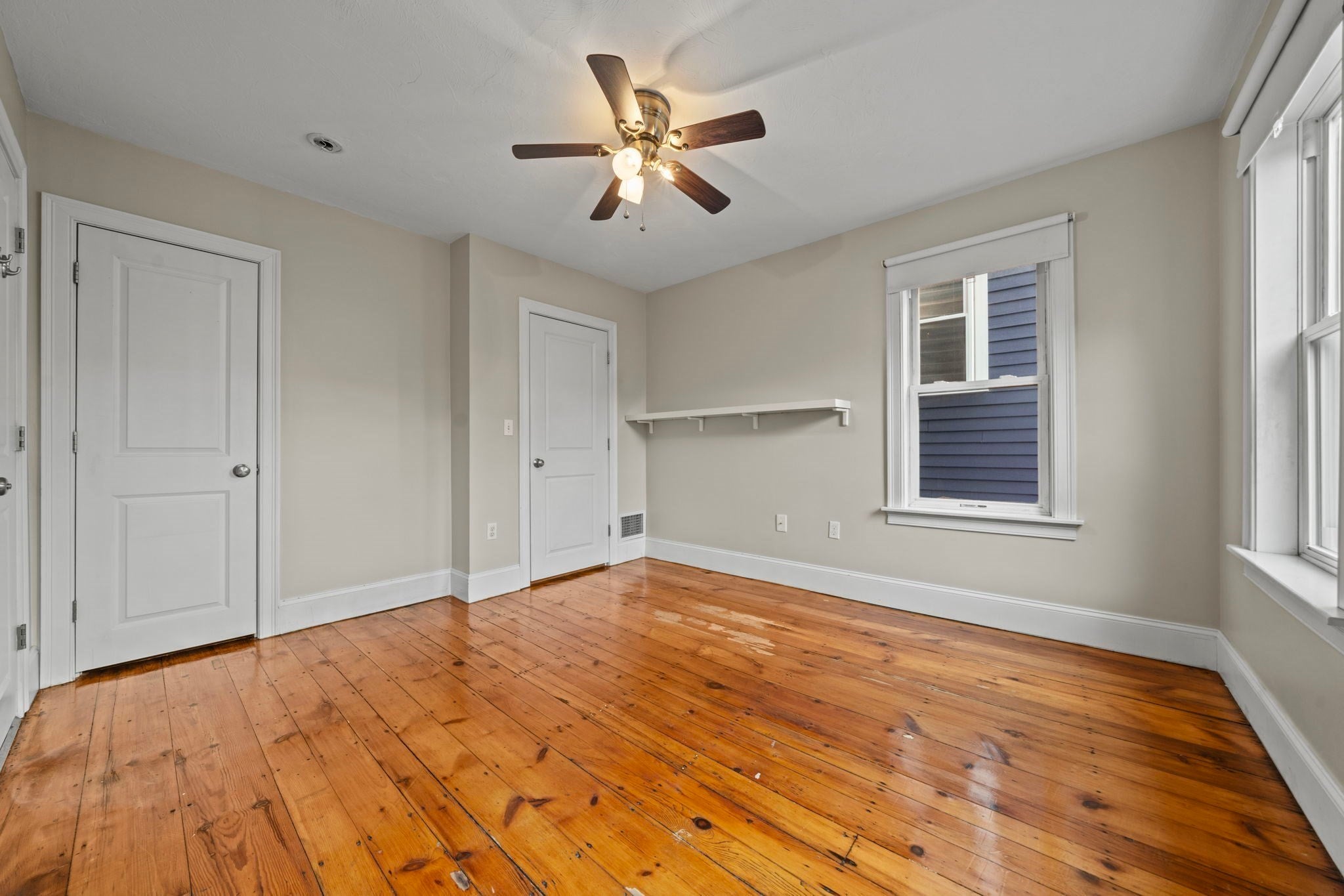 519 E 5th Street, Boston, MA, 519 E 5th Street, Boston, MA Photo #18